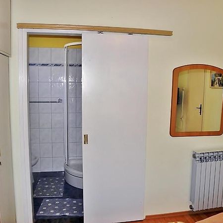 Alemka Apartment Banjol Luaran gambar
